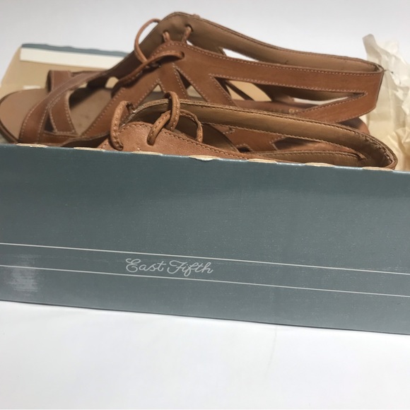 Vintage East Fifth Brown Low Wedge Gladiator Strappy Sandals Siz 7 1/2 - Picture 2 of 13